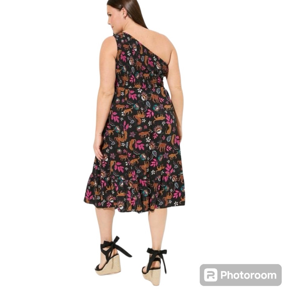 Torrid Challis Woven Fabric One-Shoulder Midi Dress - Picture 3 of 10